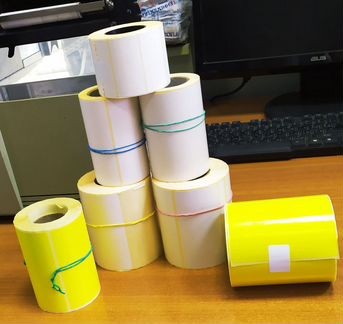 Термоэтикетки в рулонах