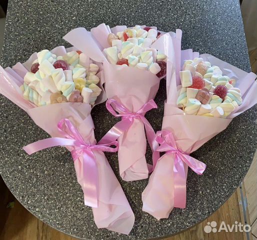 Сладкий мини-букет из мармелада и маршмеллоу