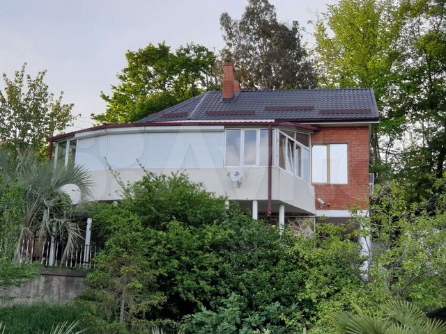 Дом 160 м² на участке 4 сот.