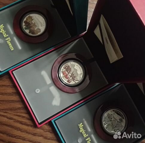 Монеты Ниуэ Цветы Серебро