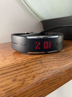 Спортивный браслет Polar Loop