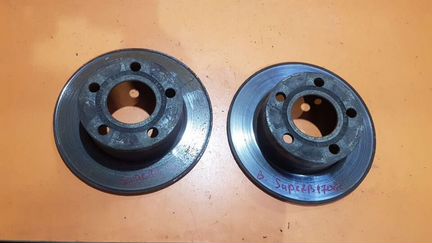 Диск тормозной задний на Skoda Superb