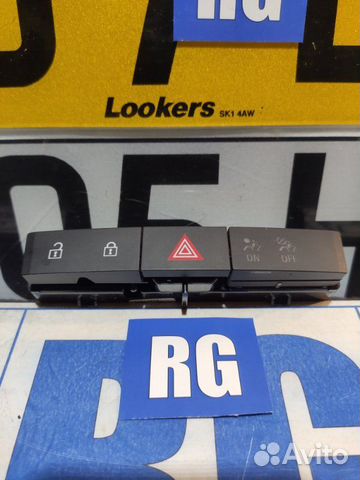 Кнопка аварийки Opel Astra J хэтчбек A12XER 2012