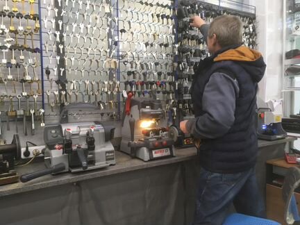 Изготовление ключей продажа ремонт замков вскрытие