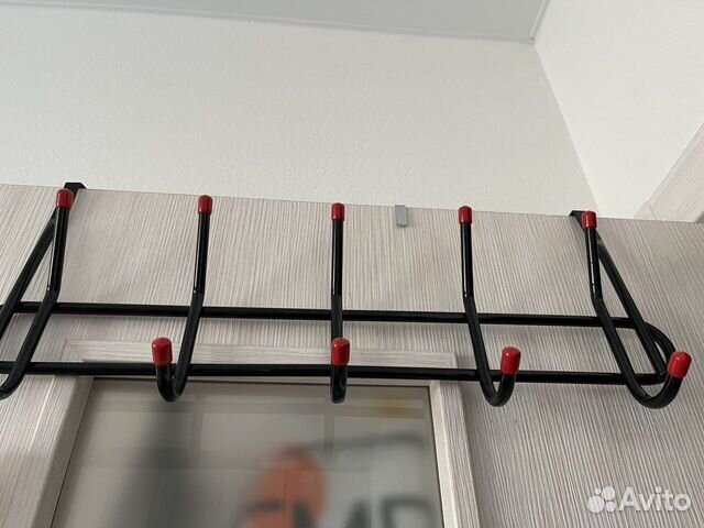 Вешалка на дверь