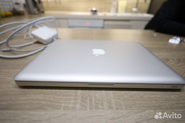 Apple MacBook Pro 13 750 gb i7