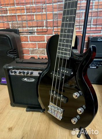 Бас гитара + комбик + чехол (комплект)