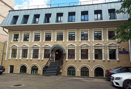 Офис c отдельным входом, 131 м²