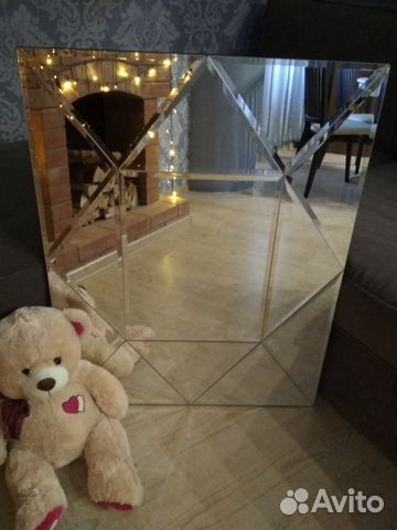 Зеркало на щите