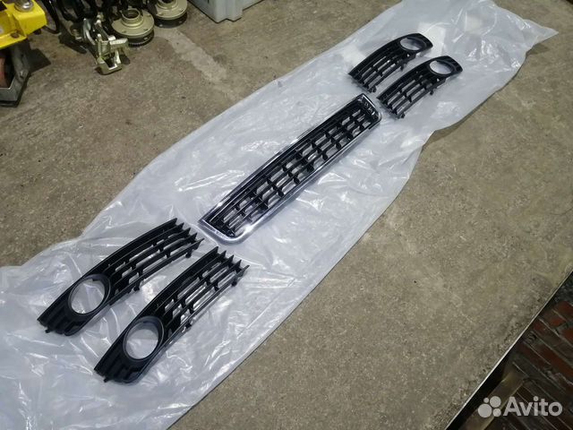 Решётки переднего бампера Ауди А4 Б6 Хром