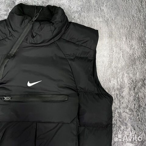 Жилет Nike