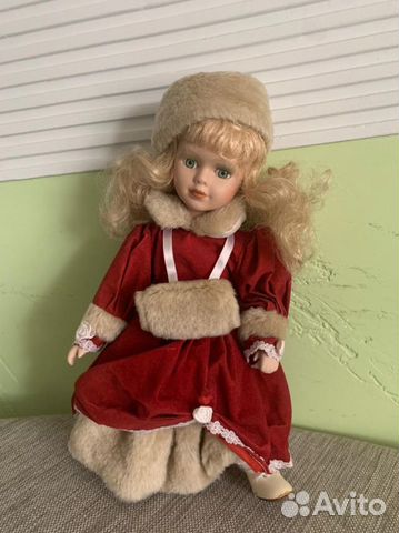 Кукла фарфоровая коллекционная