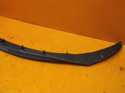 Накладка бампера передняя Hyundai Elantra 6 AD