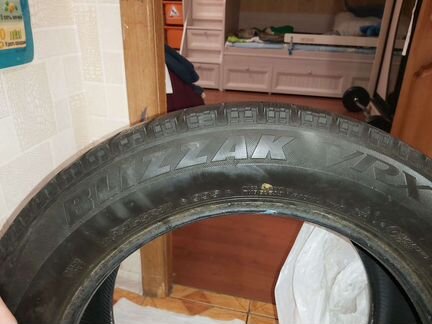 Бриджстоун VRX R17