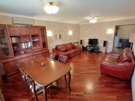 3-к. квартира, 120 м², 4/20 эт.