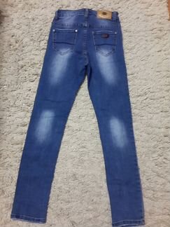 Джинсы на девочку 140-145 рост