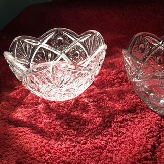 Хрустальная ваза конфетница 2 штуки одинаковые