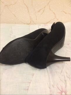 Замшевые туфли