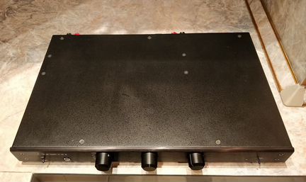 Bryston B-60. High-End интегральный усилитель