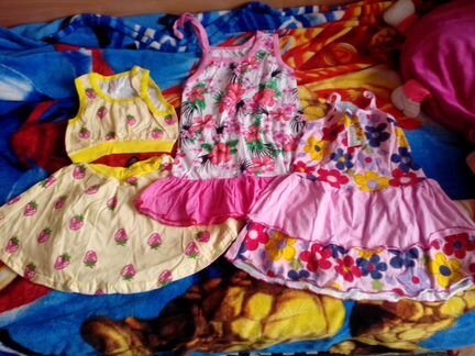 Продам сарафаны и платья на девочку новые