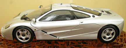 McLaren F1 112 масштаб 1/12 Новый в коробке