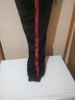 Женский спортивный костюм