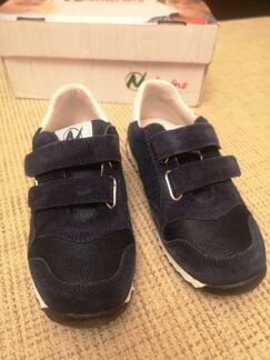 Новые кроссовки Naturino, 29