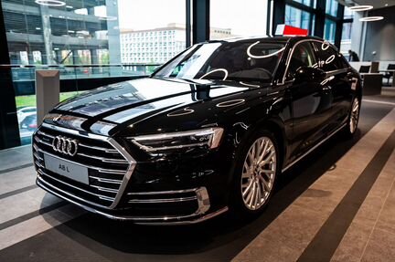 Audi A8 3.0 AT, 2020