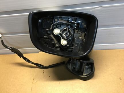Зеркало левое Mazda 3 BM