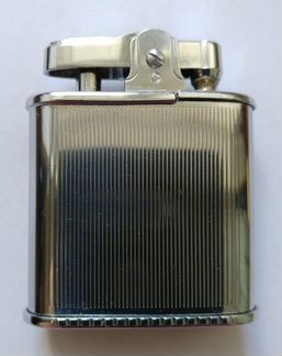 Зажигалка бензиновая Ronson Windshield