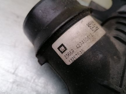 Интеркулер opel astra J механика бу