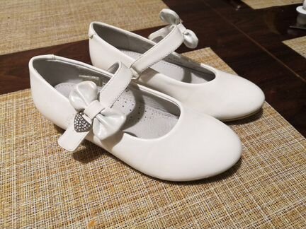 Туфли белые для девочки, р. 30
