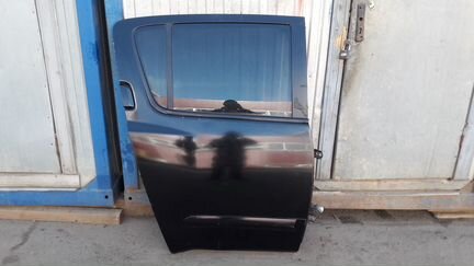 Двери задние Ниссан Армада Nissan Armada 2005год