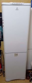 Холодильник морозильник Indesit C240G016