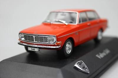 Модель Volvo 144 1:43