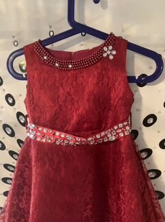 Шикарное Платье со шлейфом