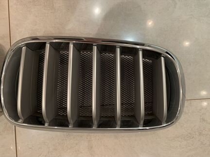 Решётка радиатора и накладки на зеркала BMW Х5 F15