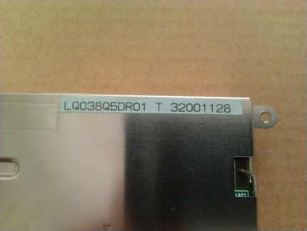 Продам новый LCD диспей LQ038Q5DR01 (Sharp)