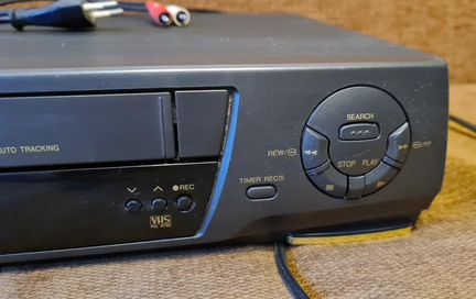 Видеомагнитофон Panasonic