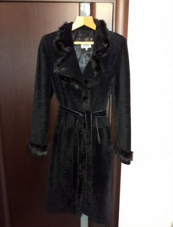 Пальто меховое