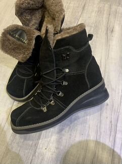 Зимние ботинки женские