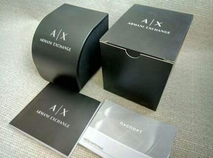 Коробка для часов Armani новая+паспорт