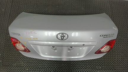 Пятая дверь Toyota Corolla E15, 2008