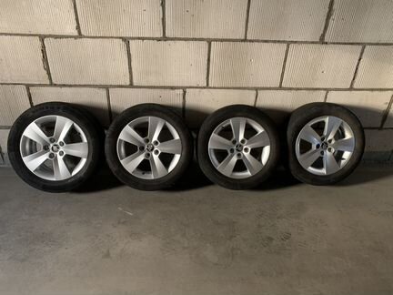 Оригинальные колеса на литых дисках Skoda Rapid