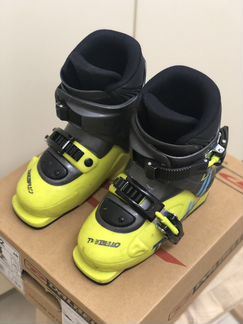 Горнолыжные ботинки детские