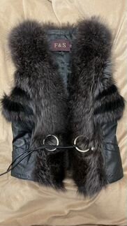 Жилет из енота