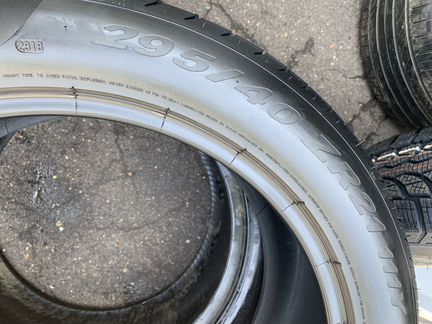 Шины комплект Pirelli PZero 295/40 R21 MO