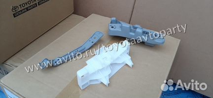 Кронштейн фары Toyota Land Cruiser 200 16-21