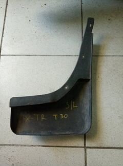 Брызговик задний левый Nissan X-Trail T30 2005