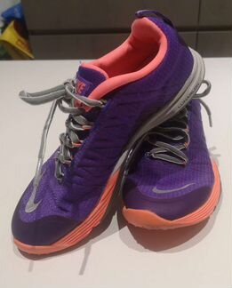 Кроссовки Nike